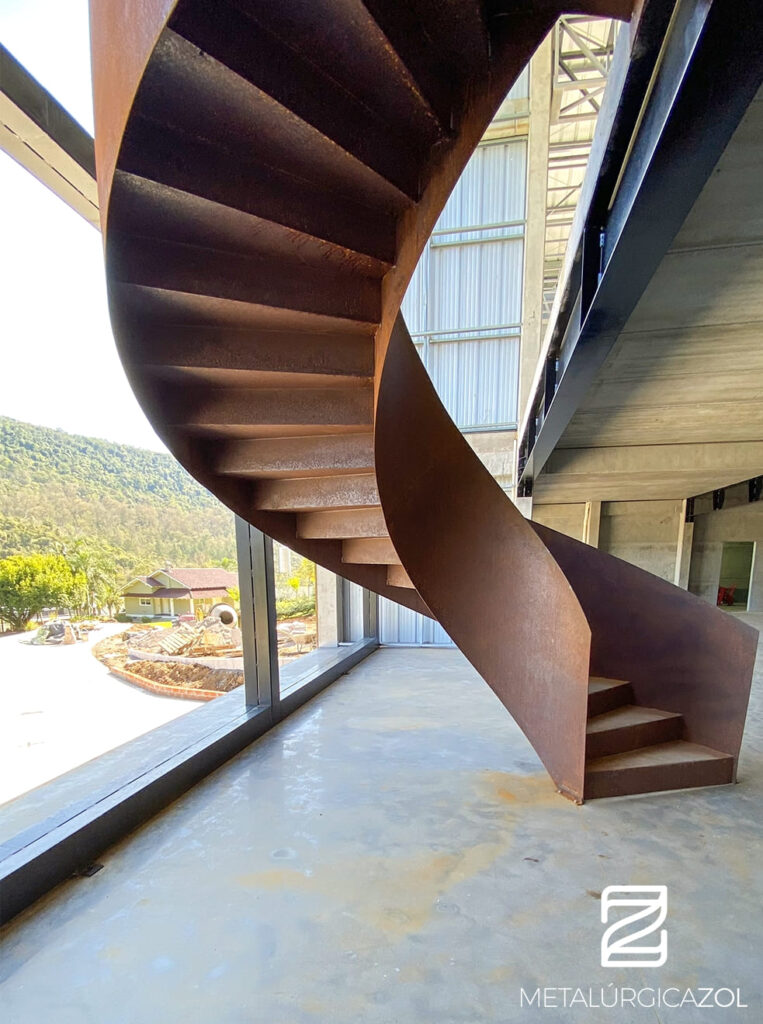 Escada Helicoidal Aço Corten Metalúrgica Zol Porto Alegre